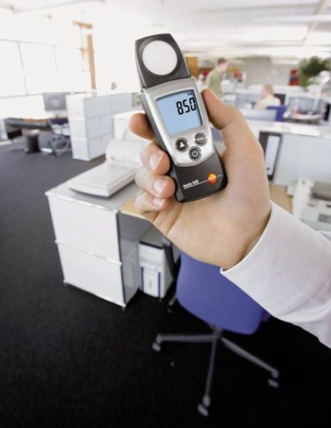 testo 540 Lüksmetre (Aydınlanma miktarı ölçer)